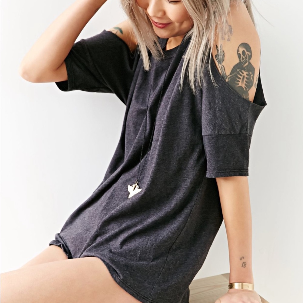 Urban Outfitters Gray Cold Shoulder Top S